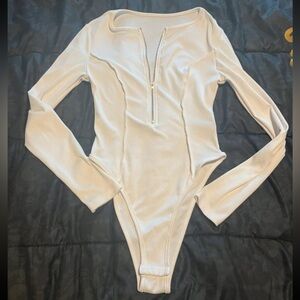 🖤(10 for $10) Long Sleeve Bodysuit with Zipper